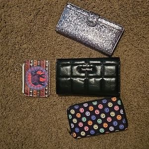 NWOT Pack of 3 WALLETS ALONG WITH A COIN PURSE! WOWZER 😍🤩😍WHAT A DEAL!!👏👏👏